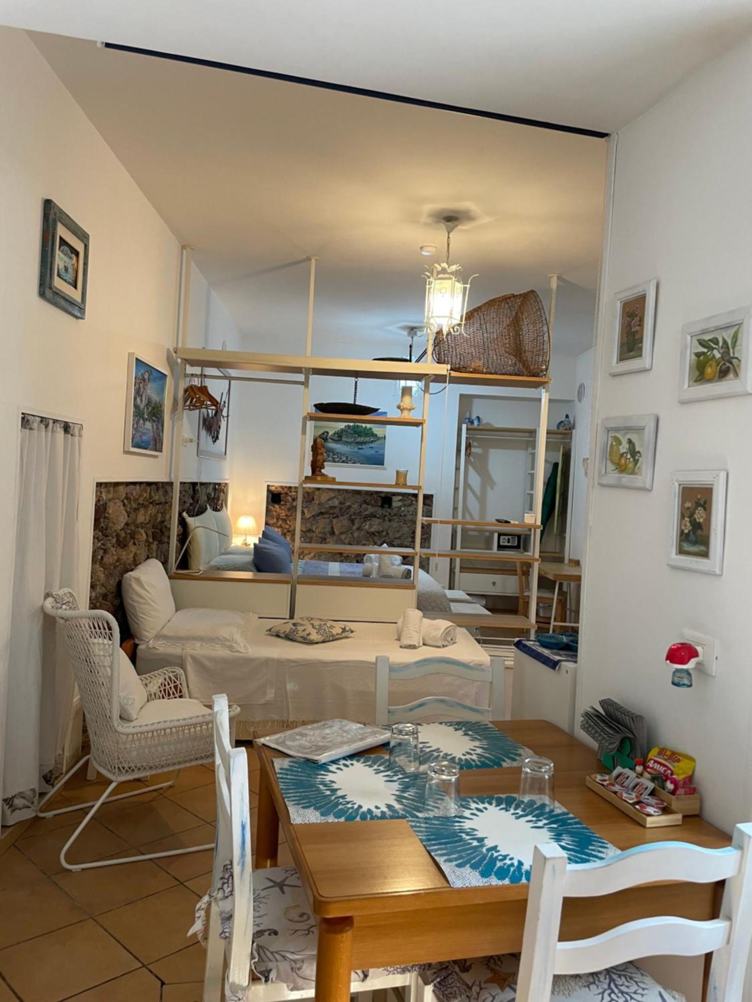 Salu’ Lägenhet Taormina Exteriör bild